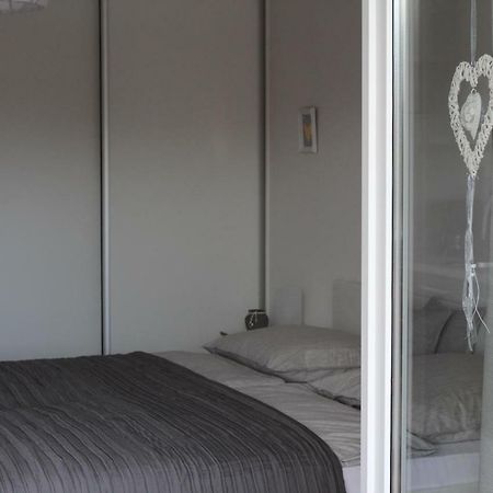 Apartments Mirela 沃迪切 外观 照片