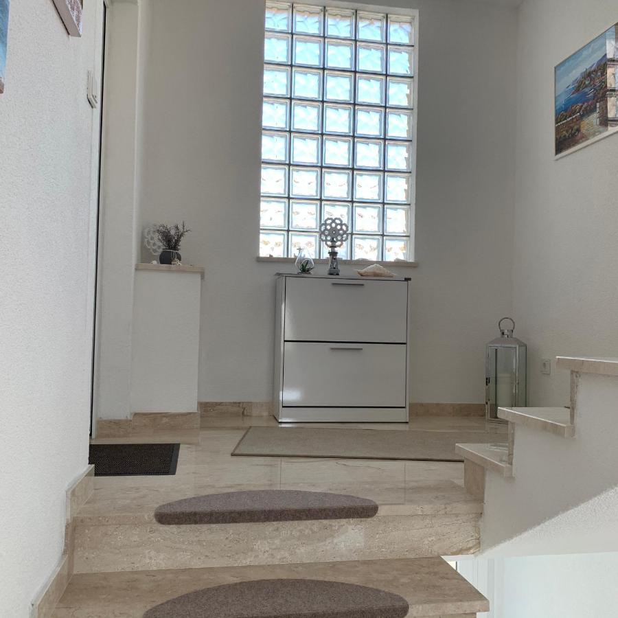 Apartments Mirela 沃迪切 外观 照片
