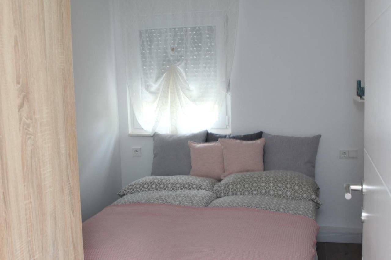 Apartments Mirela 沃迪切 外观 照片